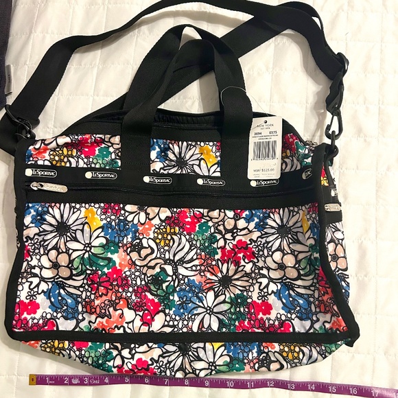 LeSportSac Candace Classic Weekend Duffle Bag Roving Floral